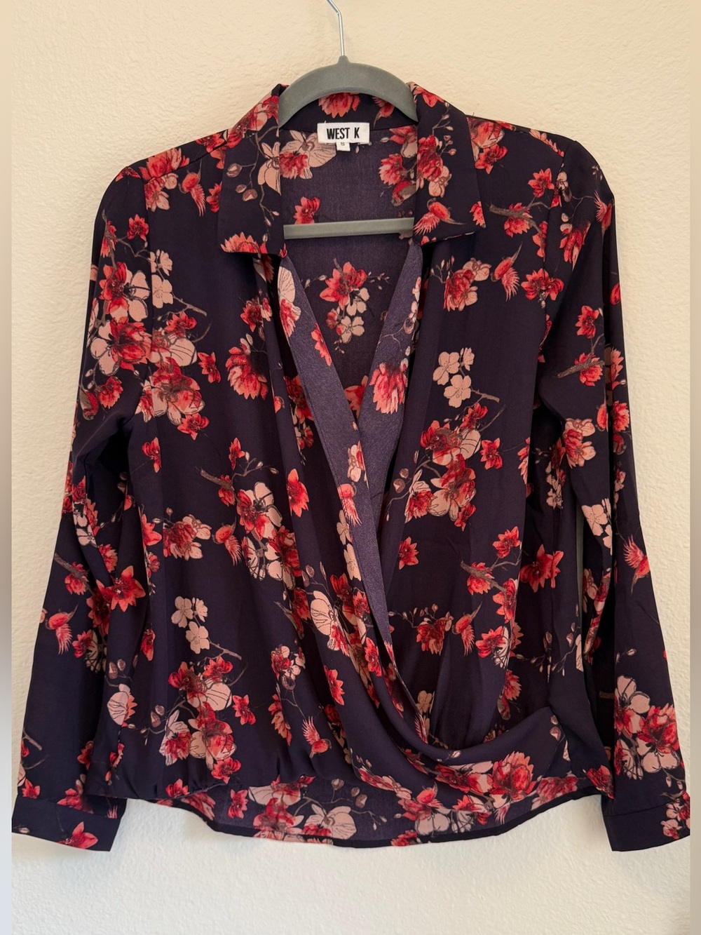 West K Navy Red Floral Faux Wrap Surplice Long Sleeve Blouse Size S